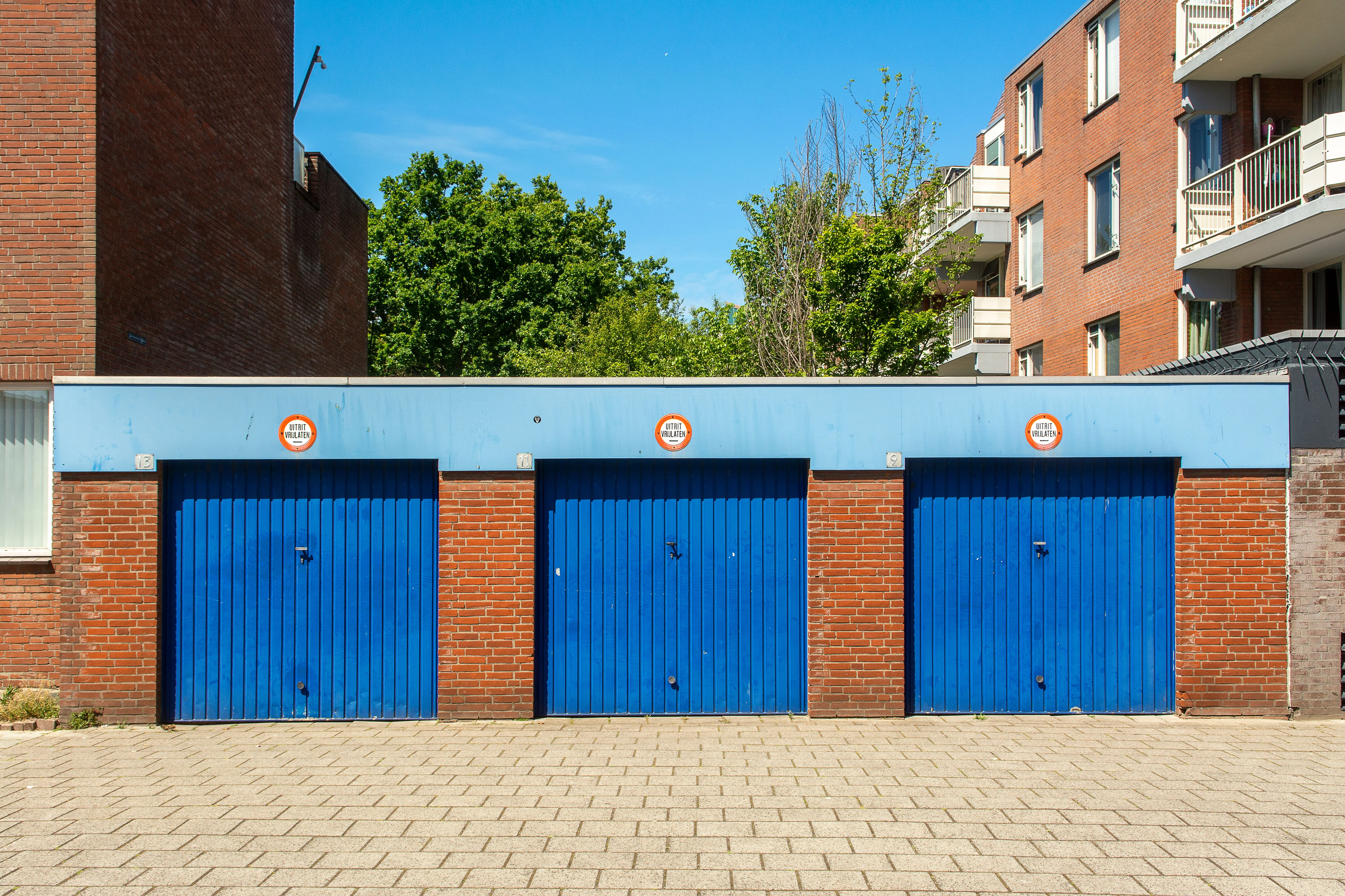 Residential garage door in Elgin
